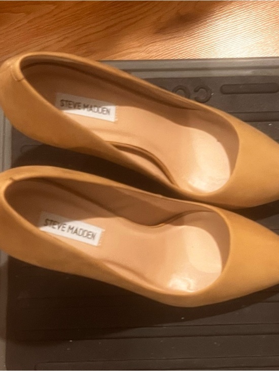 Steve Madden Shoes - Steve Madden Mustard Tan Pointed-Toe Women's Pumps